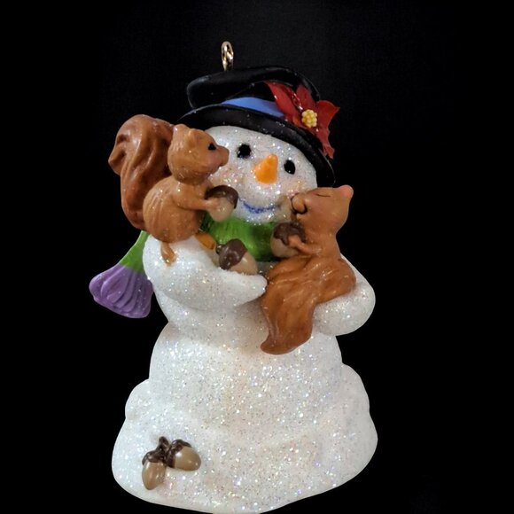 2003 Snow Buddies #6 Hallmark Ornament - Snowman With Squirrels . - Picture 6 of 12